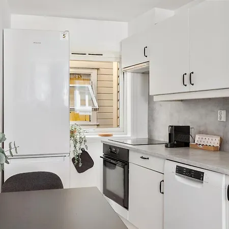 Family Friendly 3br - Fast Wi-fi - Behind Bryggen Apartment Bergen