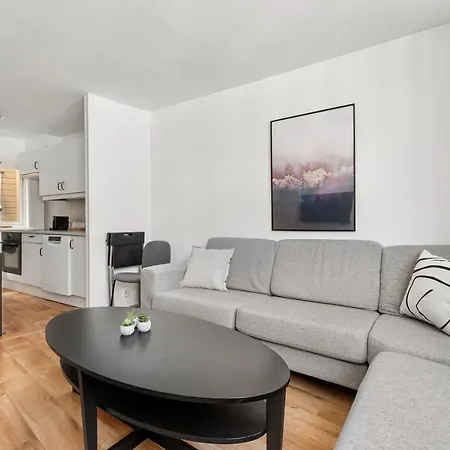 Family Friendly 3br - Fast Wi-fi - Behind Bryggen Apartment Bergen