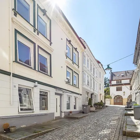 Family Friendly 3br - Fast Wi-fi - Behind Bryggen Апартаменти Берген